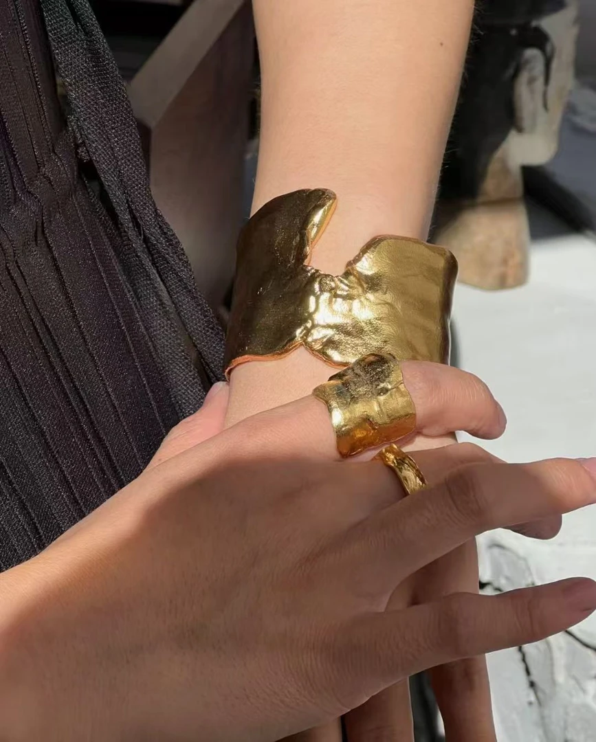 不锈钢莫桑石戒指 【邱邱分享】金色戒指J51122-A8