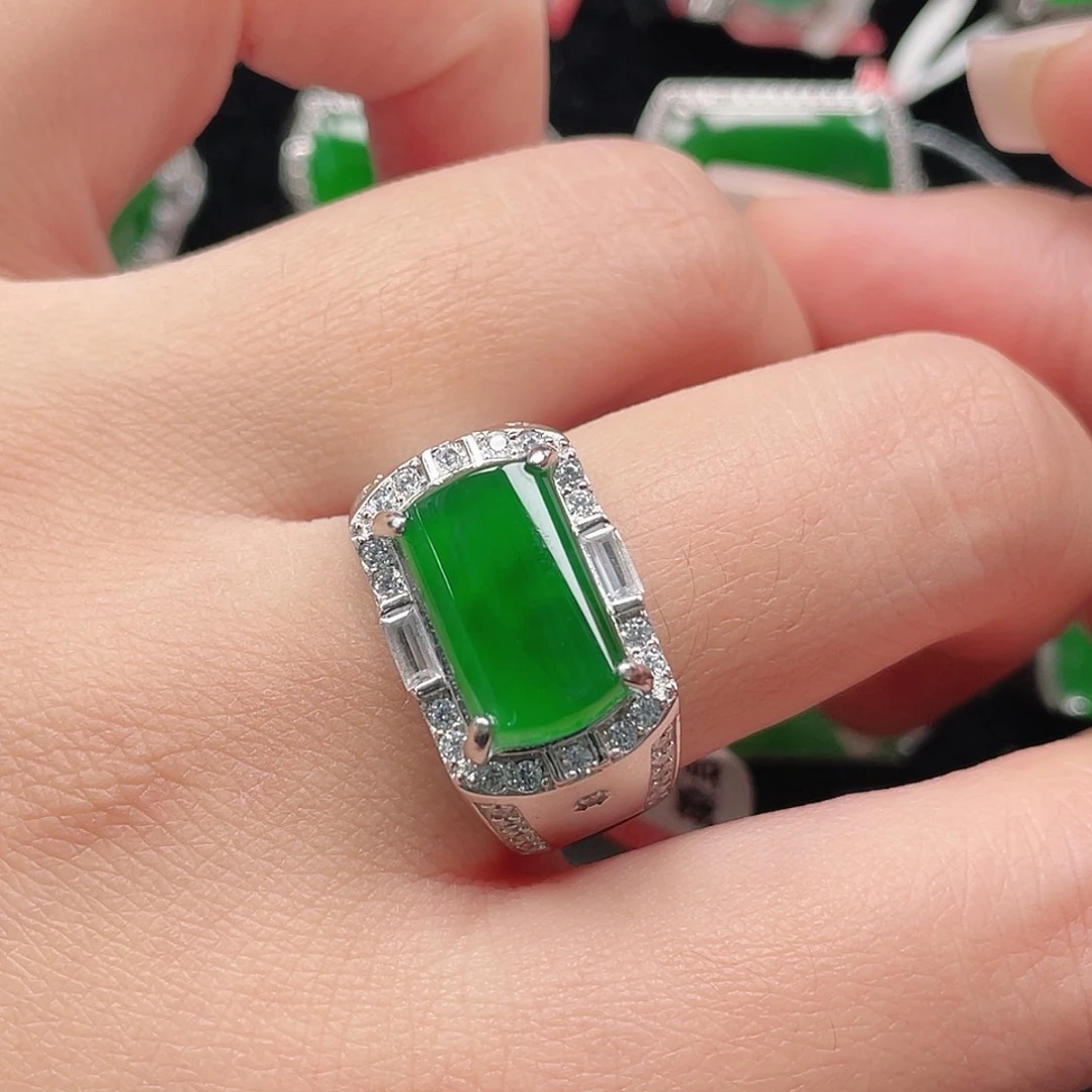 翡翠银S925镶嵌戒指没有运费险3957