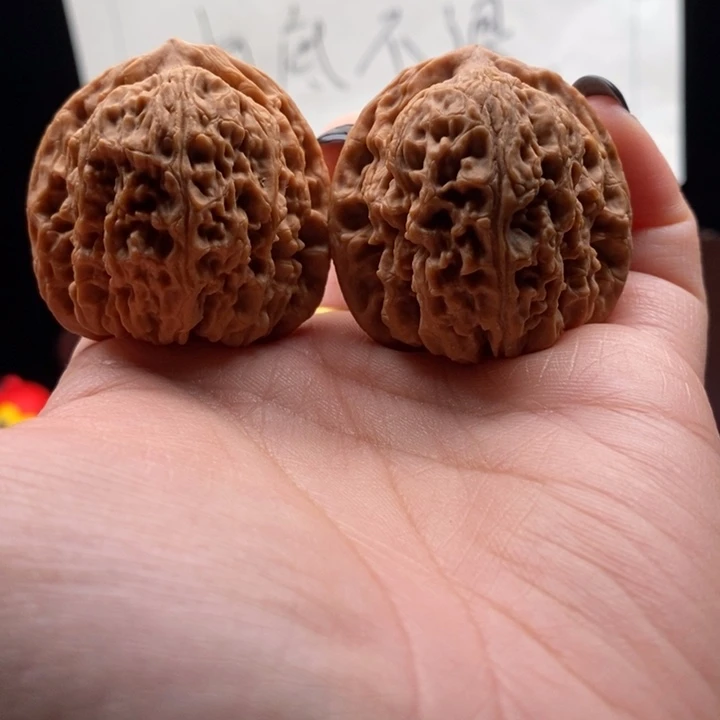 用***1吊坠文玩核桃南疆石