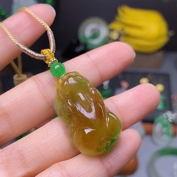 吊坠(赠链)未镶嵌翡翠