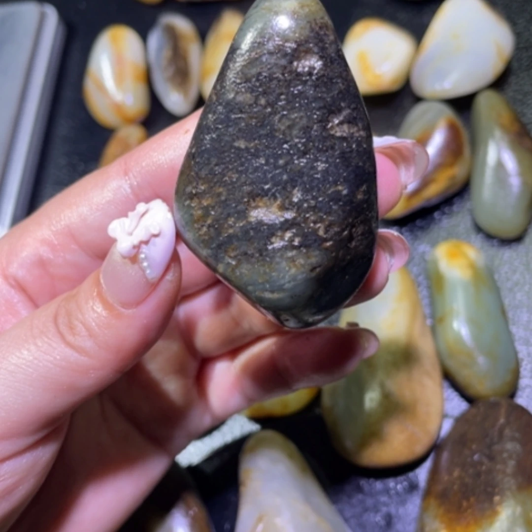 【闪购商品】颈饰未镶嵌和田玉