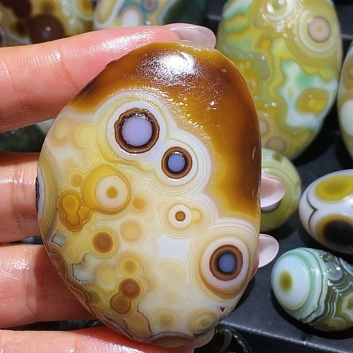 玛瑙/玉髓未镶嵌珠宝奇石117