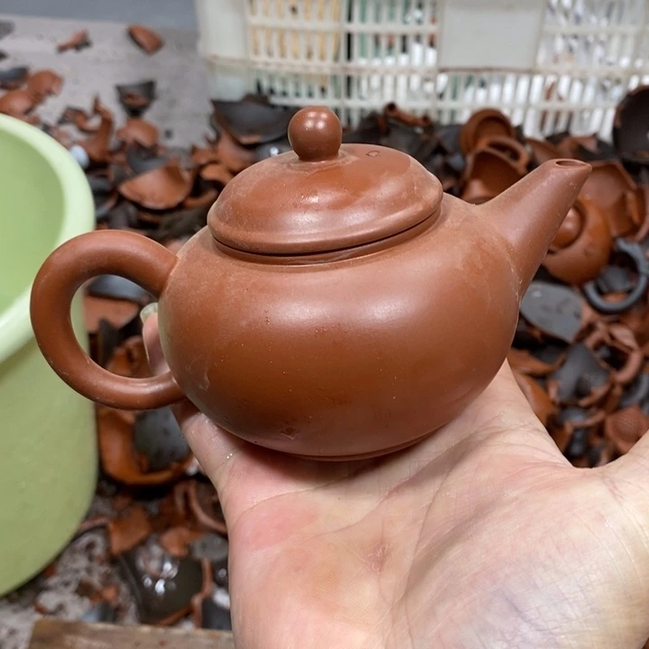 紫砂茶壶我也不知道