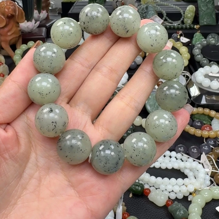 —***孞和田玉未镶嵌手链