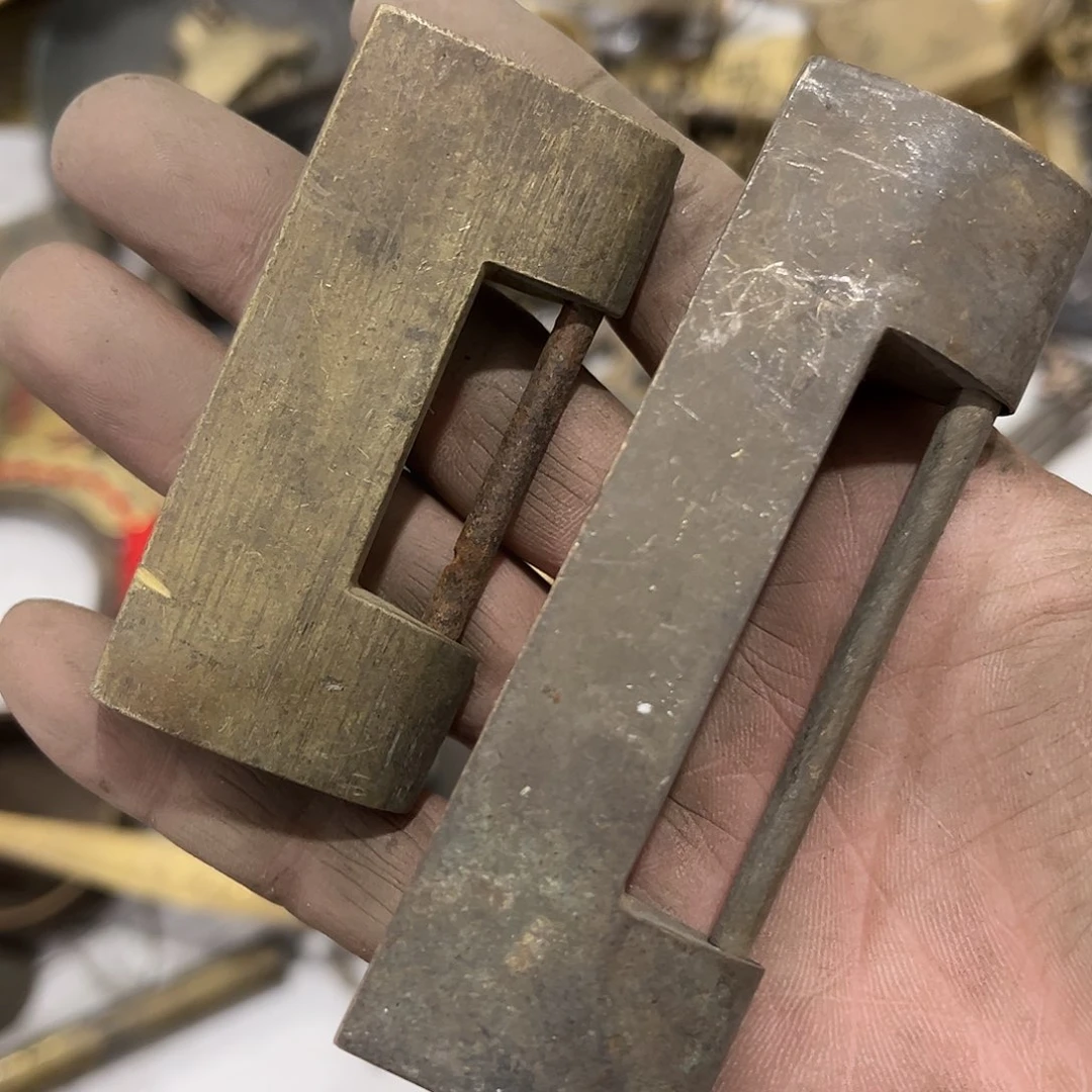 桥***弟闪电购铜摆件工艺品