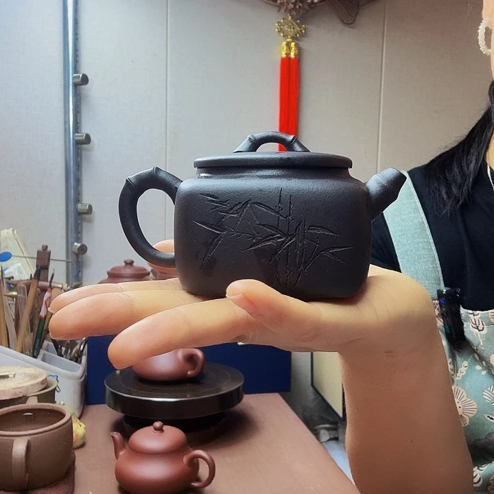 情***钟茶壶紫砂竹节壶，180毫升半手