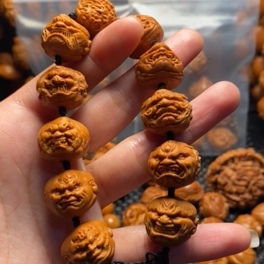 橄榄核吊坠六道恶僧