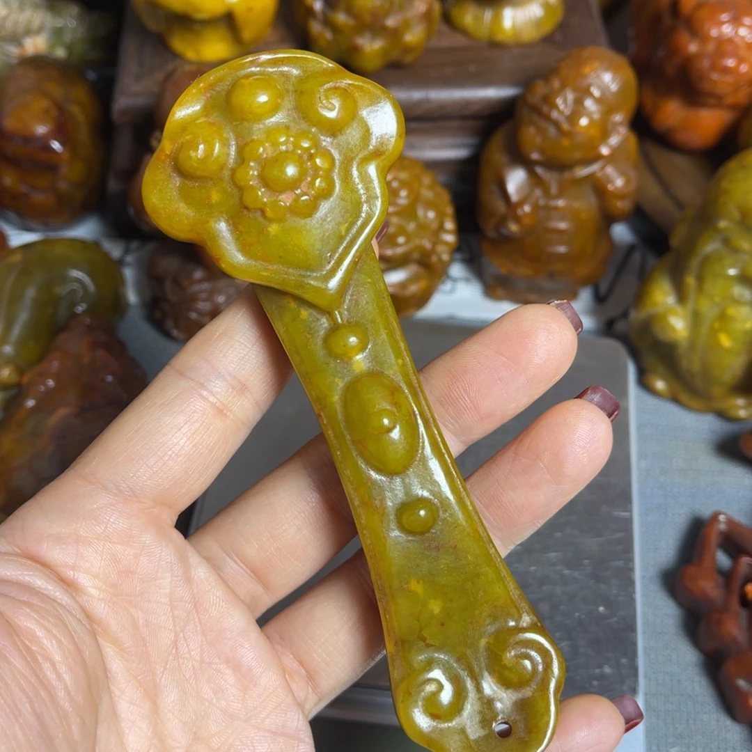 蛇纹石玉合金颈饰