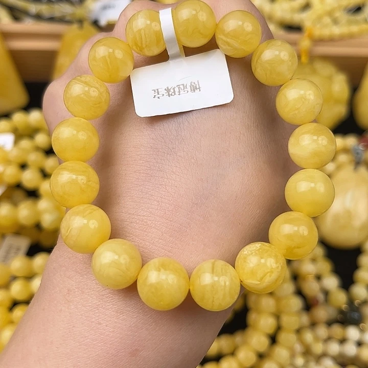 琥珀未镶嵌颈饰琥珀