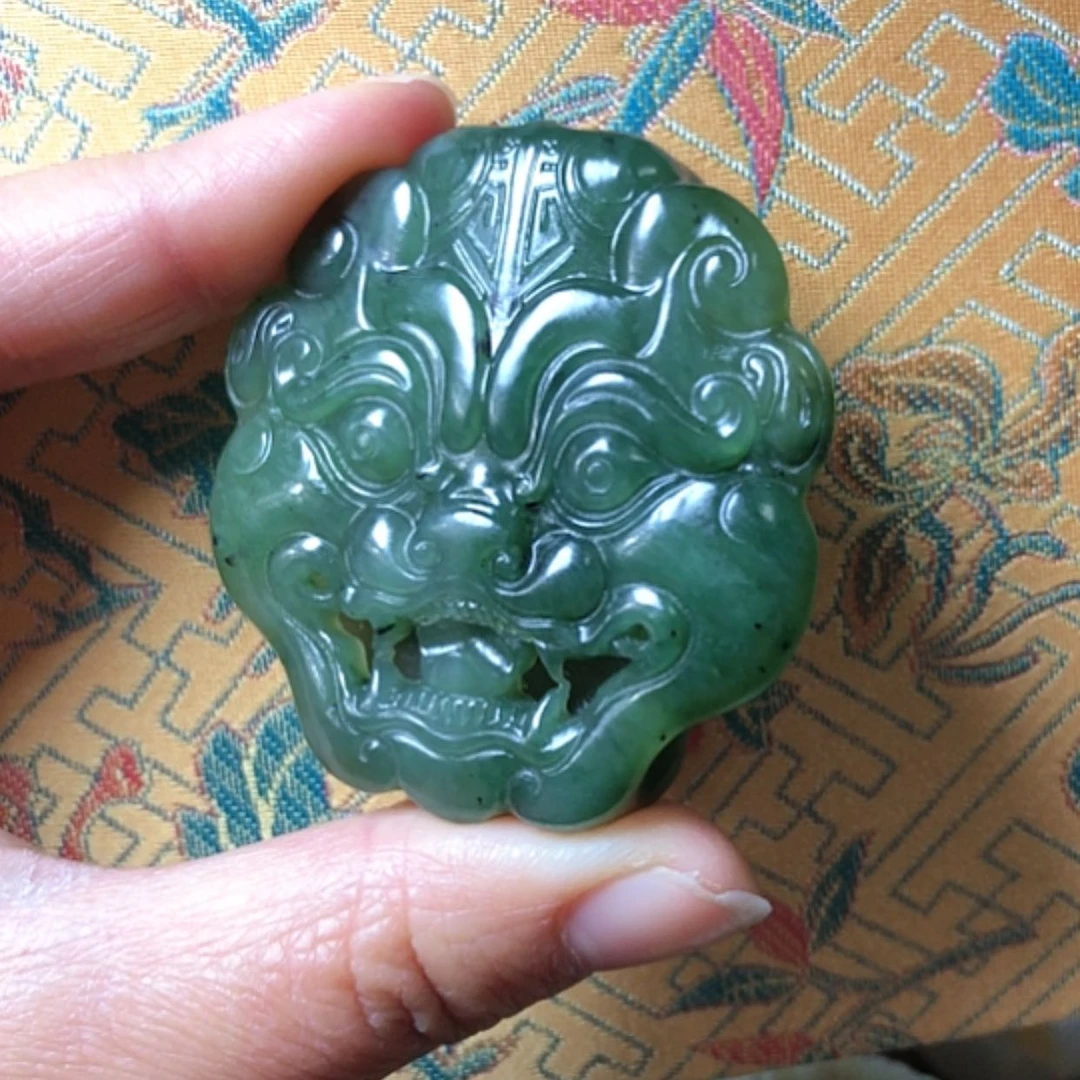 【闪购商品】颈饰未镶嵌和田玉