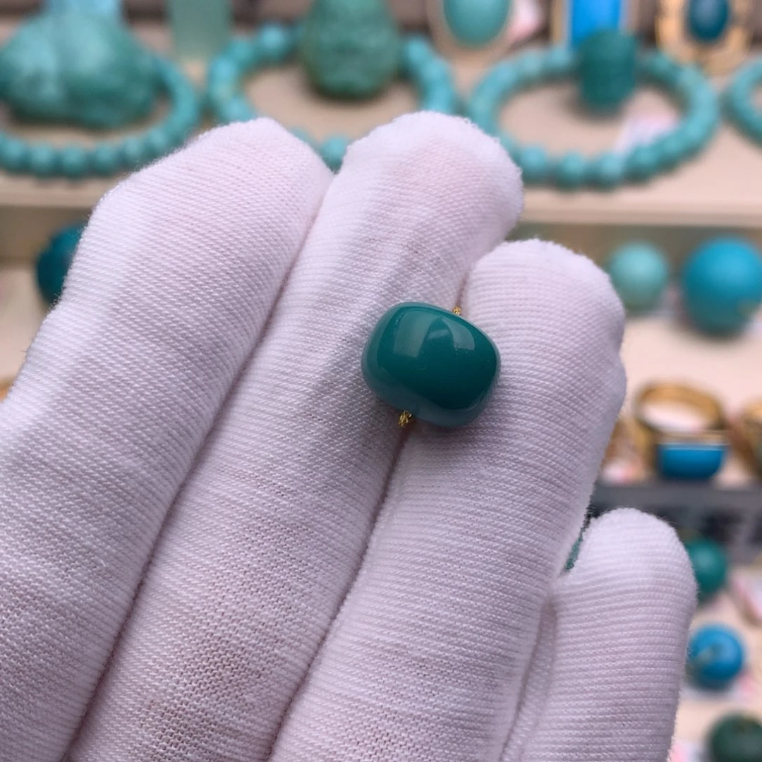 绿松石未镶嵌珠宝奇石11.6×9.3