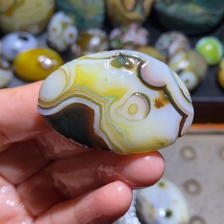 未镶嵌玛瑙/玉髓珠宝半成品126