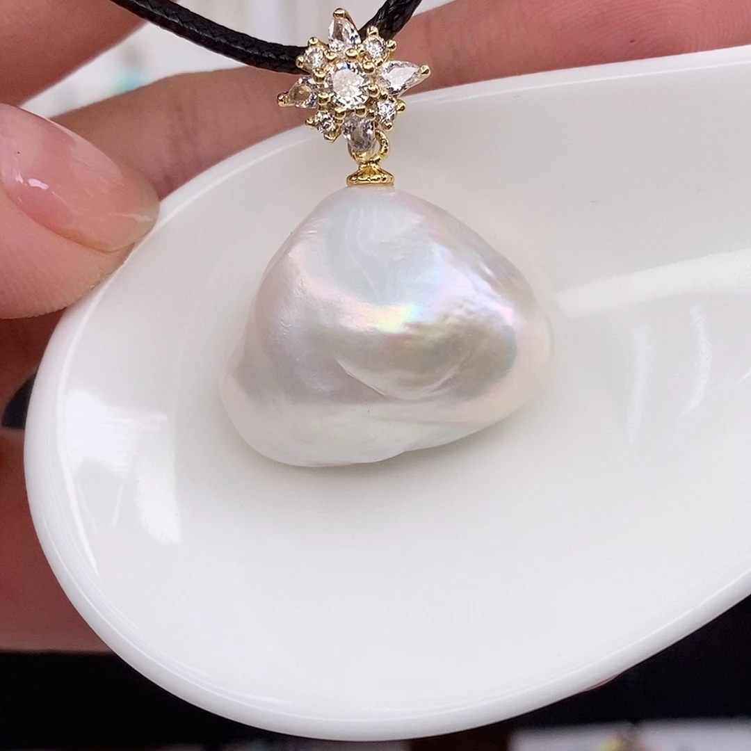 淡水珍珠合金吊坠(赠链)