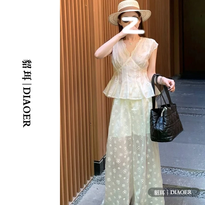 洋气高贵镂空刺绣蕾丝小衫上衣阔腿裤子两件套2025夏季女套装