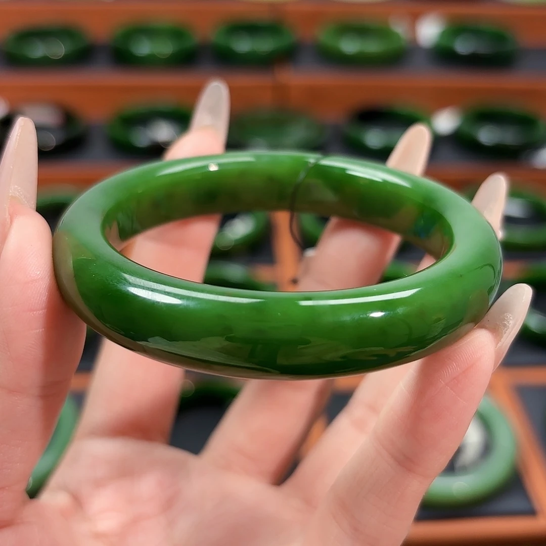 和田玉未镶嵌手镯57圈