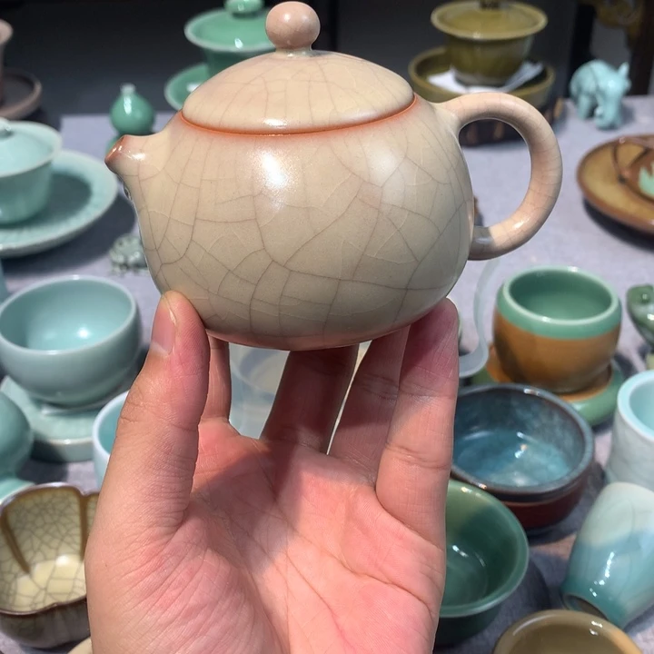 龙泉青瓷哥窑西施壶