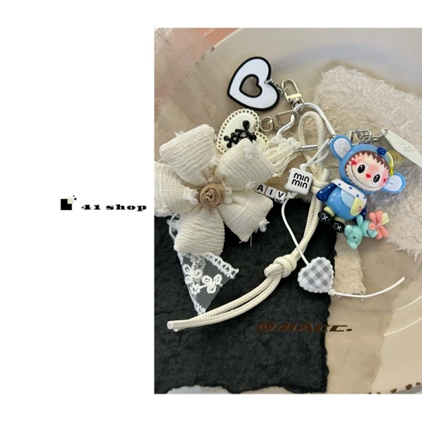 蓝色labubu多元色钥匙扣