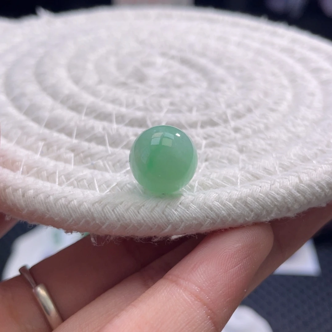 散珠翡翠特色甜绿圆珠卡12.3mm