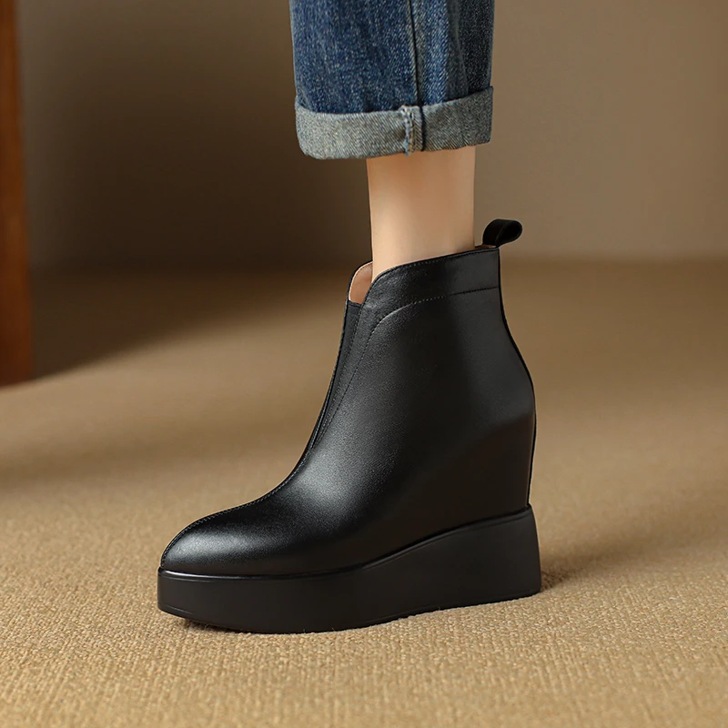 12cm增高显瘦尖头坡跟厚底短靴女小个子防水台高跟靴子真皮马丁靴