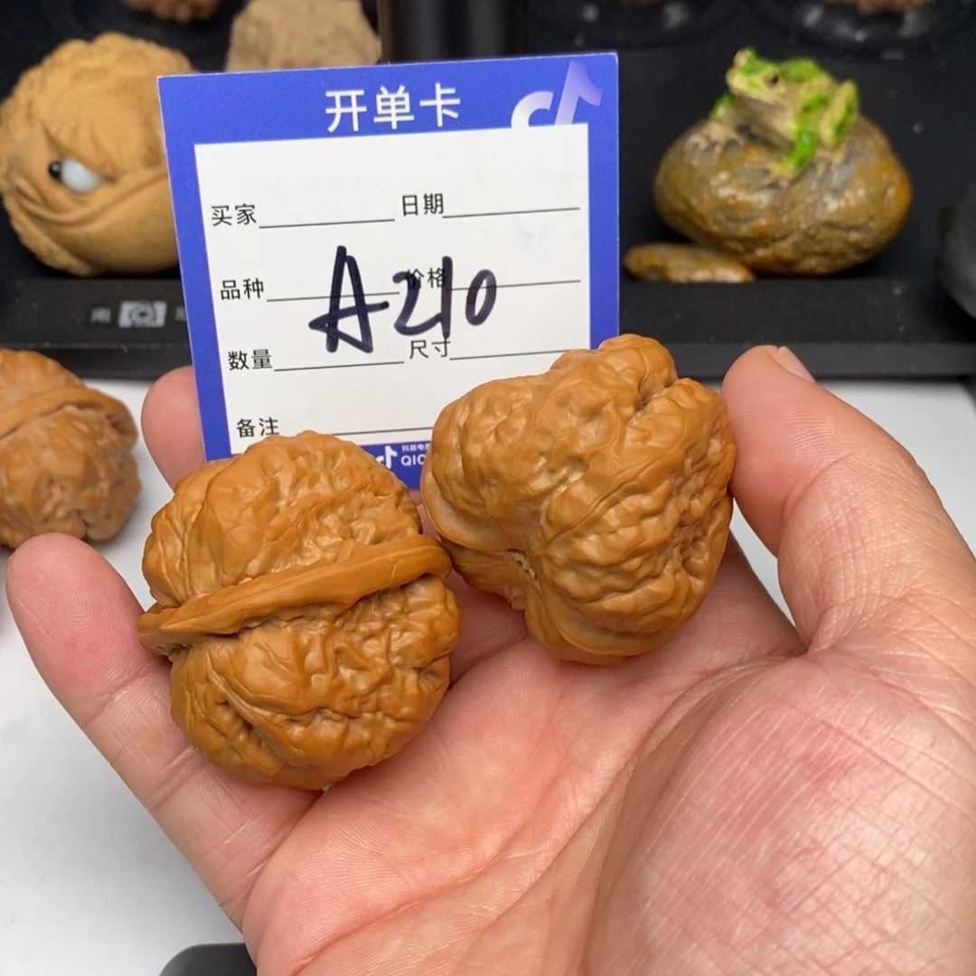 小***正核桃手串/手链A210蛤蟆头