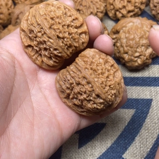 吊坠文玩核桃南疆