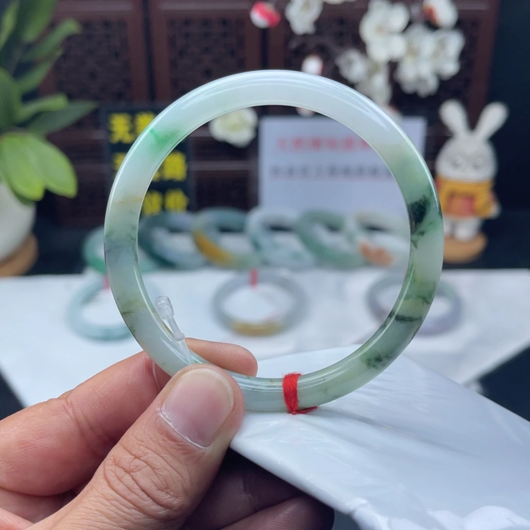 翡翠未镶嵌把件60-61美人条