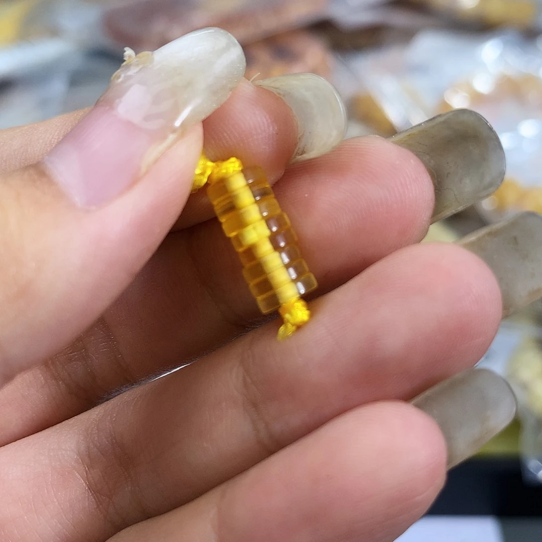 未镶嵌琥珀珠宝奇石