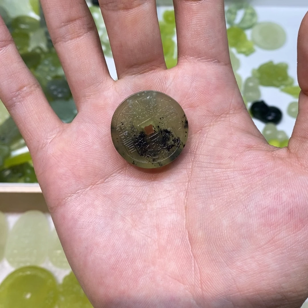 岫玉未镶嵌吊坠(不含链)