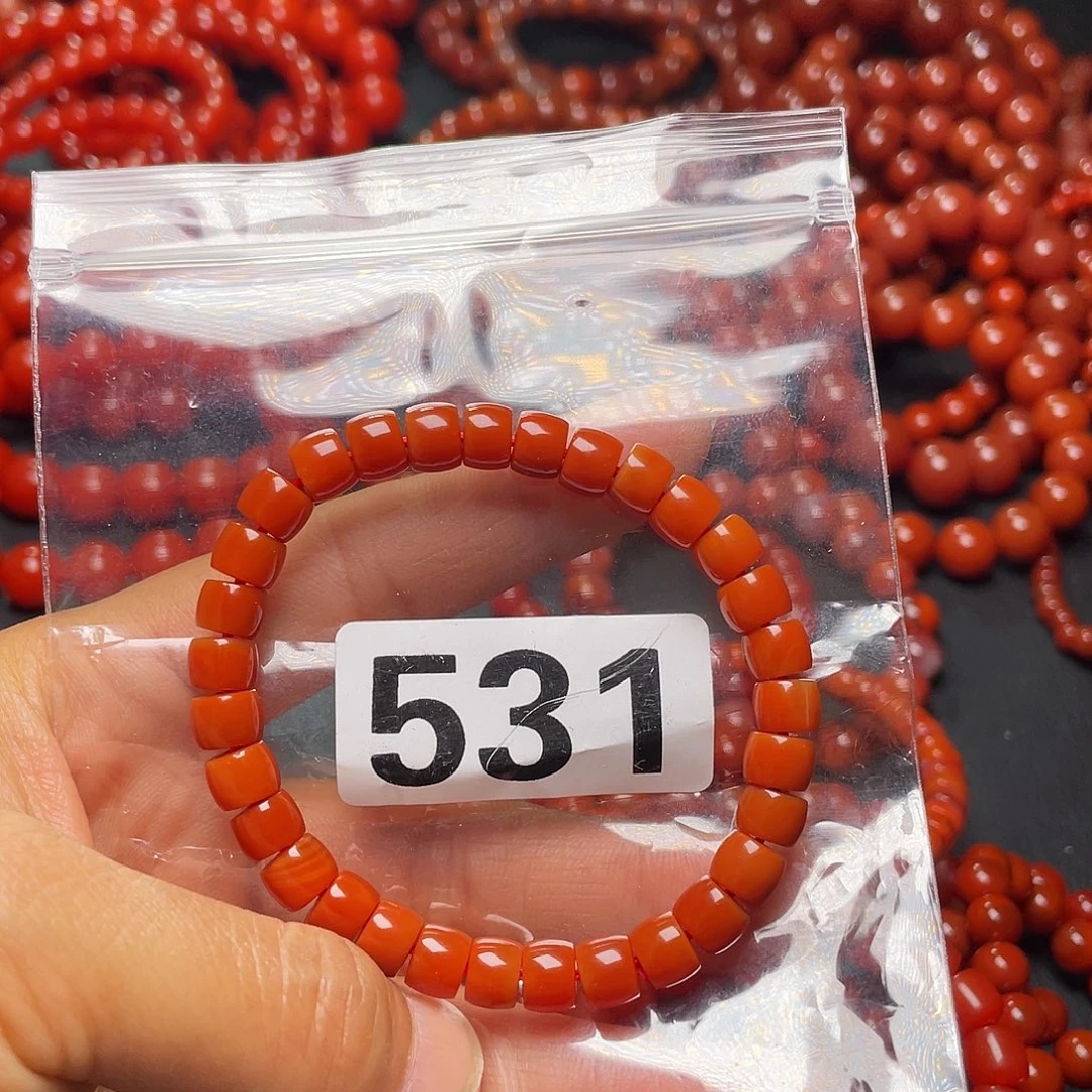 F****南红玛瑙未镶嵌手链