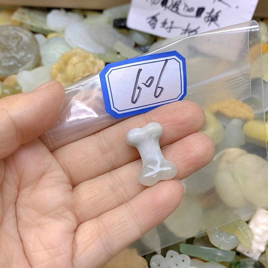 蛇纹石玉颈饰未镶嵌606