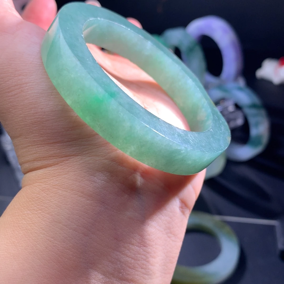 定制翡翠手镯未镶嵌