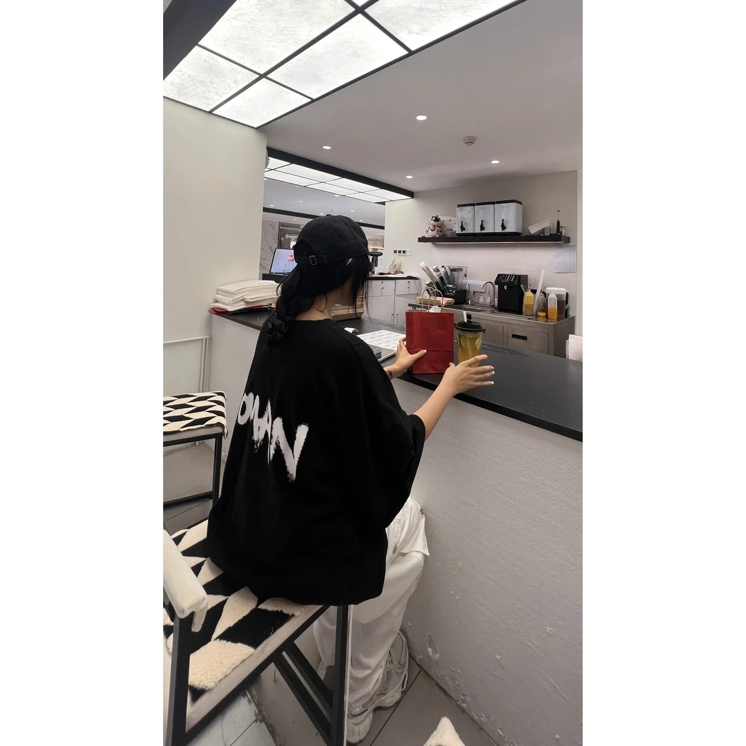 Laurine原创宽松慵懒WOMAN韩版T恤