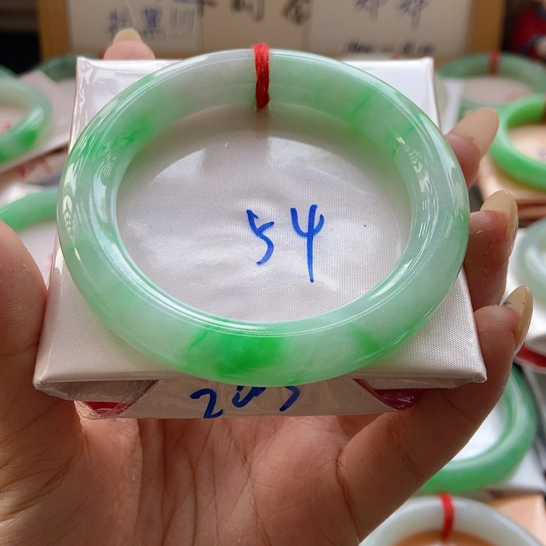 未镶嵌手镯翡翠8号