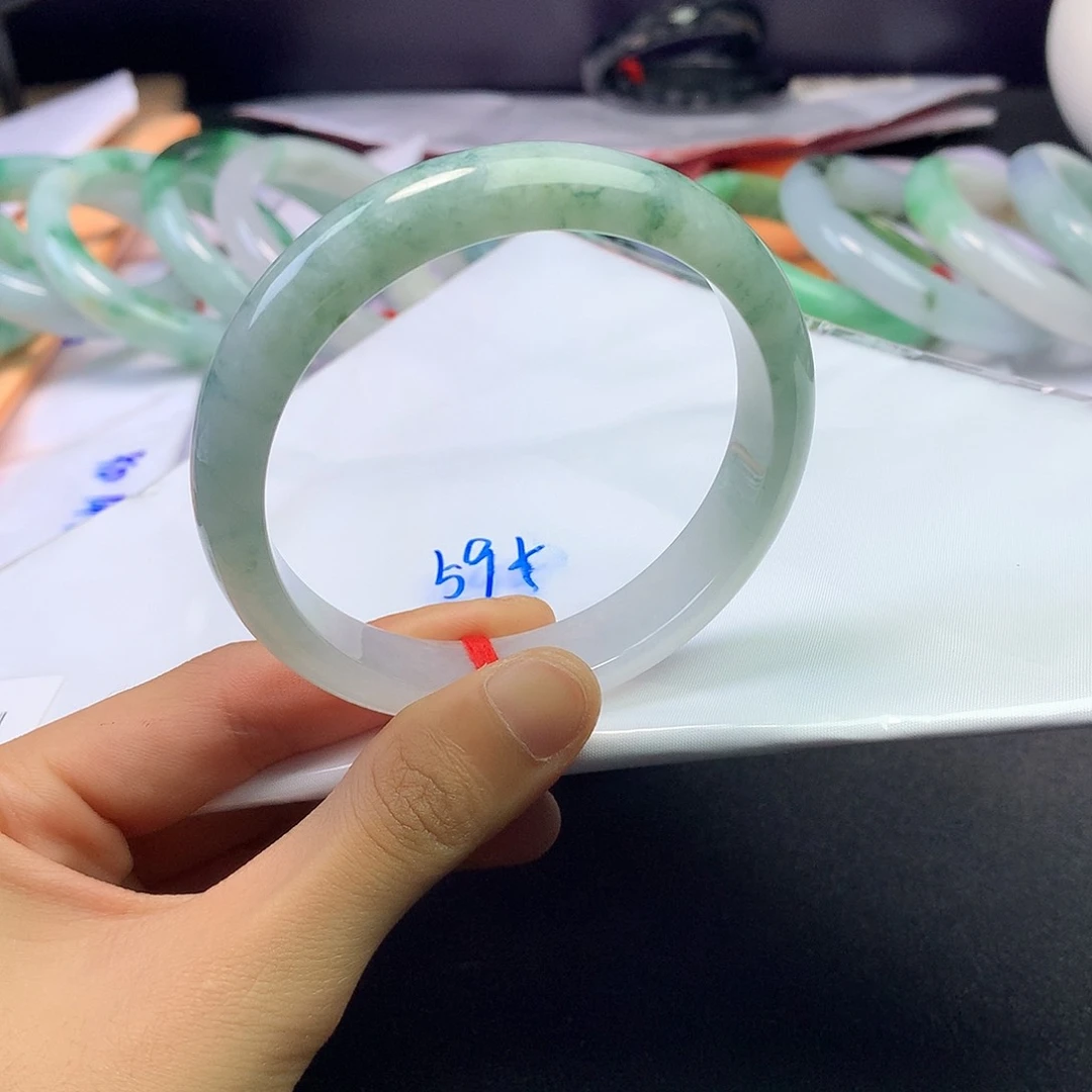 未镶嵌手镯翡翠福利