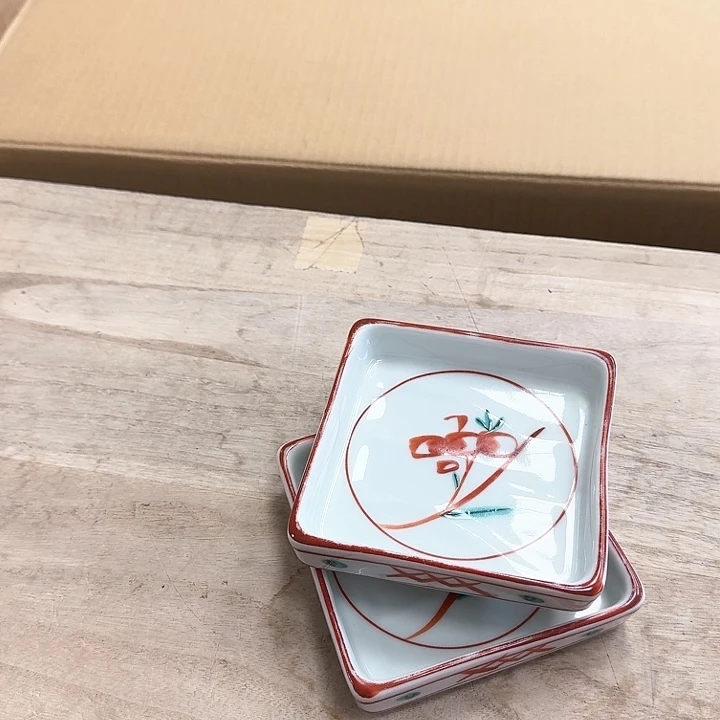 瓷片瓷器。