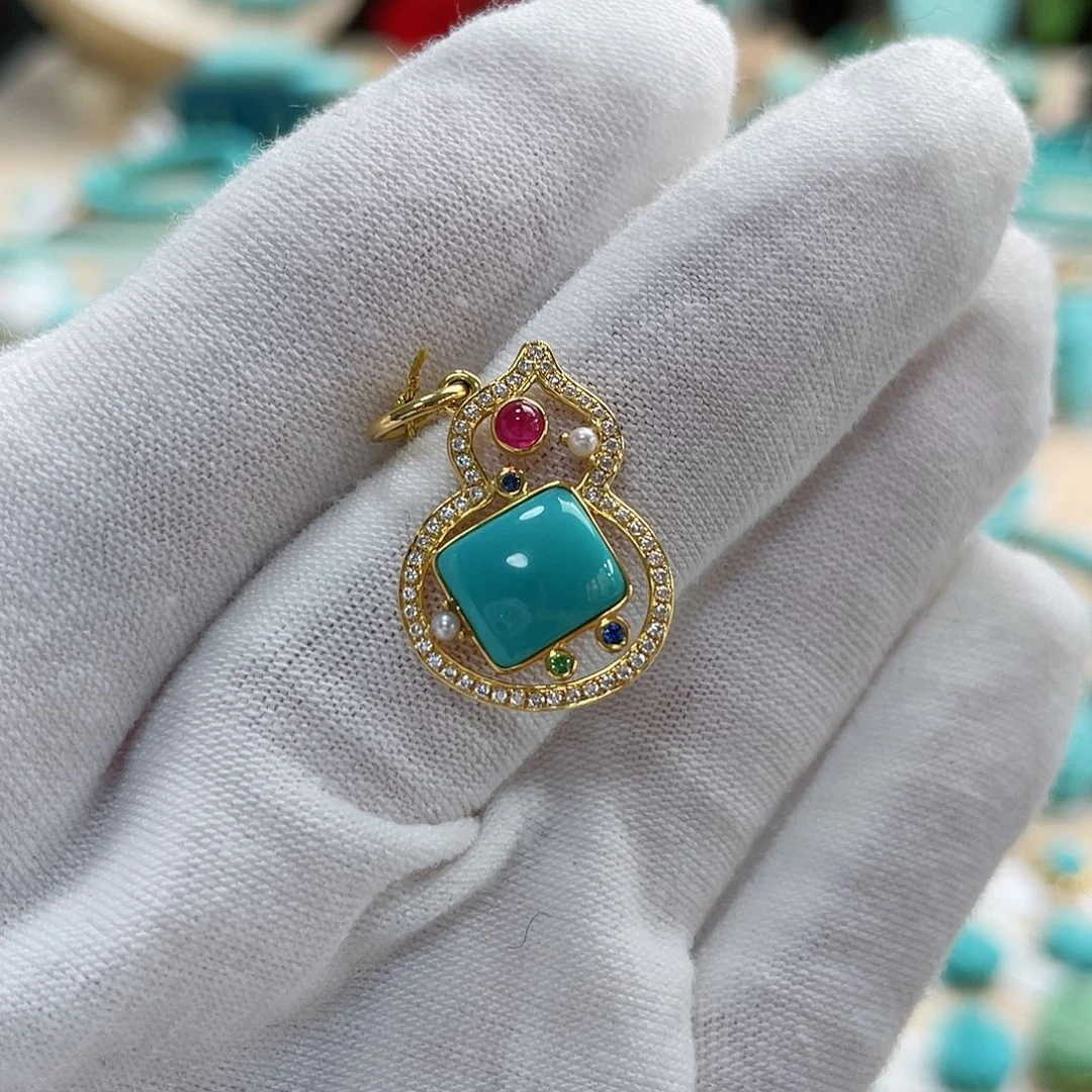 绿松石珠宝奇石18K金镶嵌