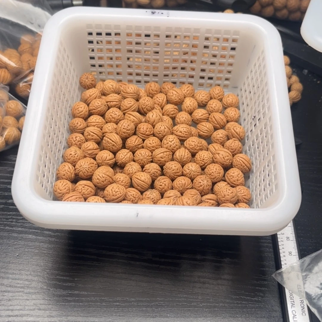 阿***特吊坠文玩核桃桃核