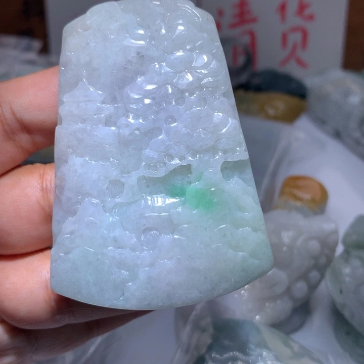 翡翠未镶嵌颈饰保真天然A货翡翠