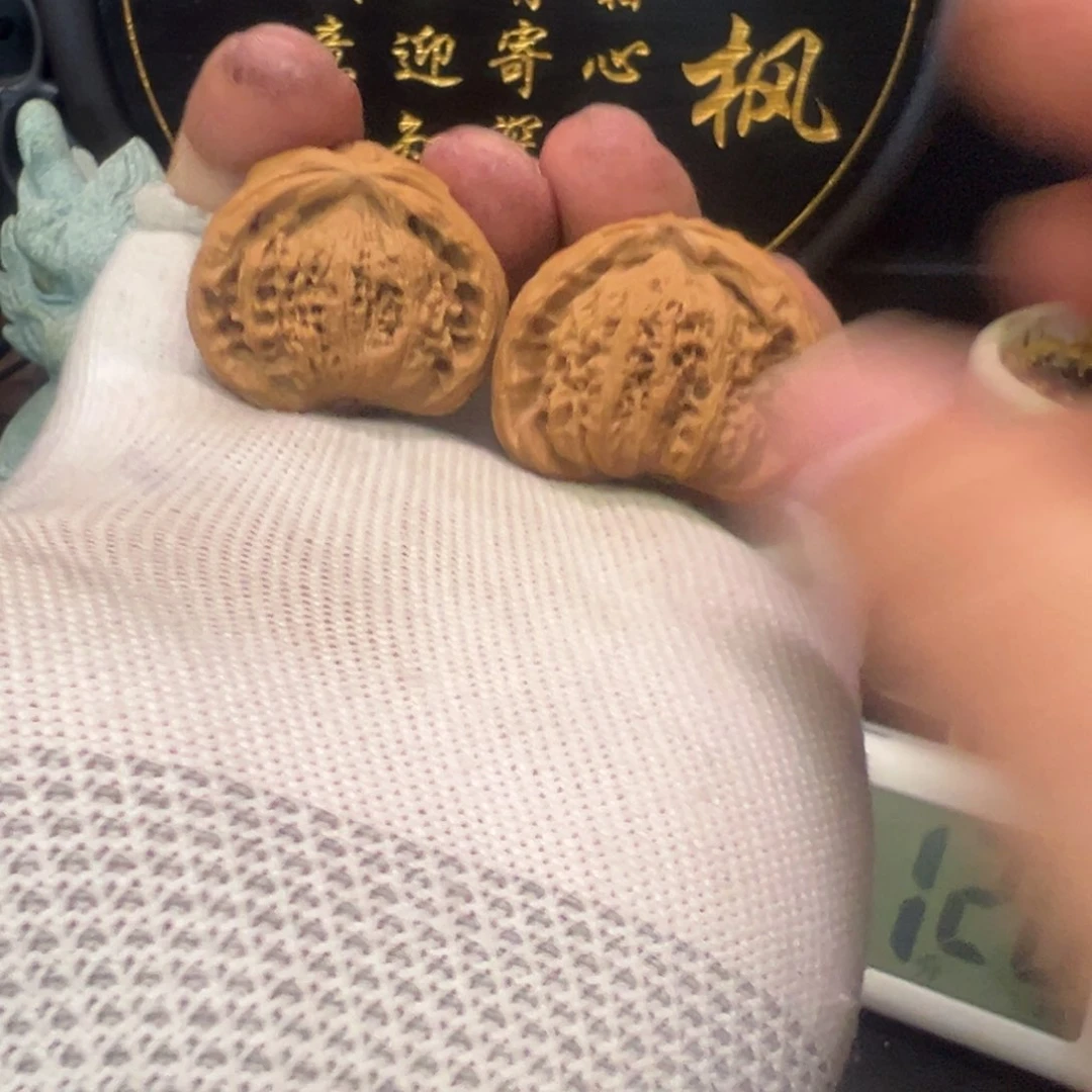 文玩核桃把件C**x蛇头