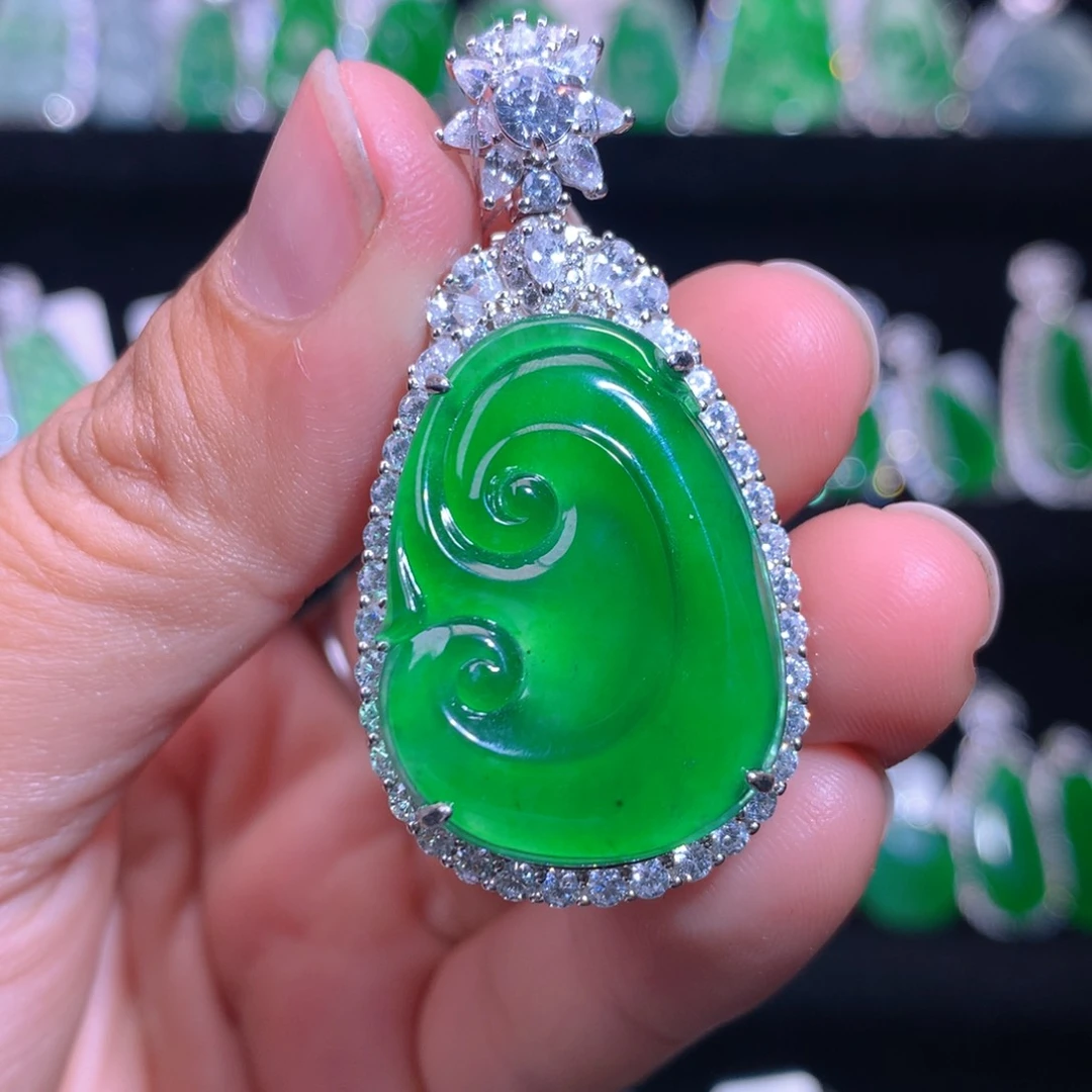 【闪购商品】颈饰银S925镶嵌翡翠天然翡翠