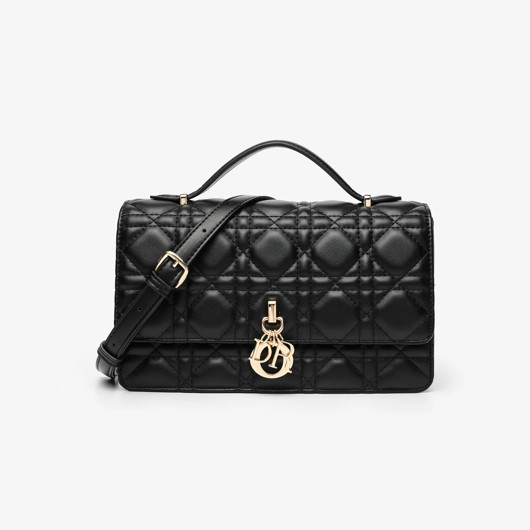 卡尔 蔻斯小香风菱格链条斜挎包CK251034A黑色