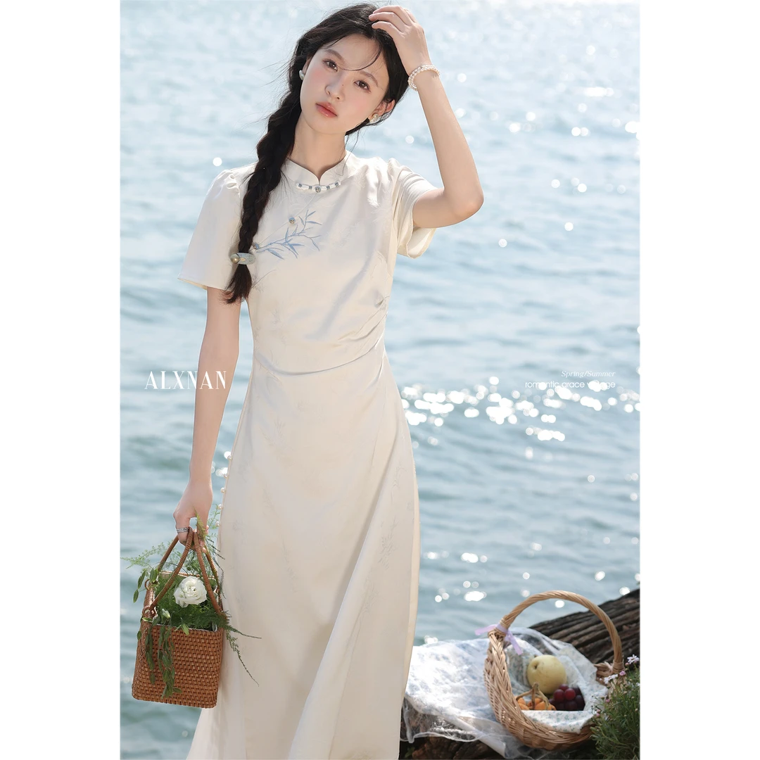 鹿向南「一梦清欢」杏色新中式短袖连衣裙夏季新款复古气质长裙女