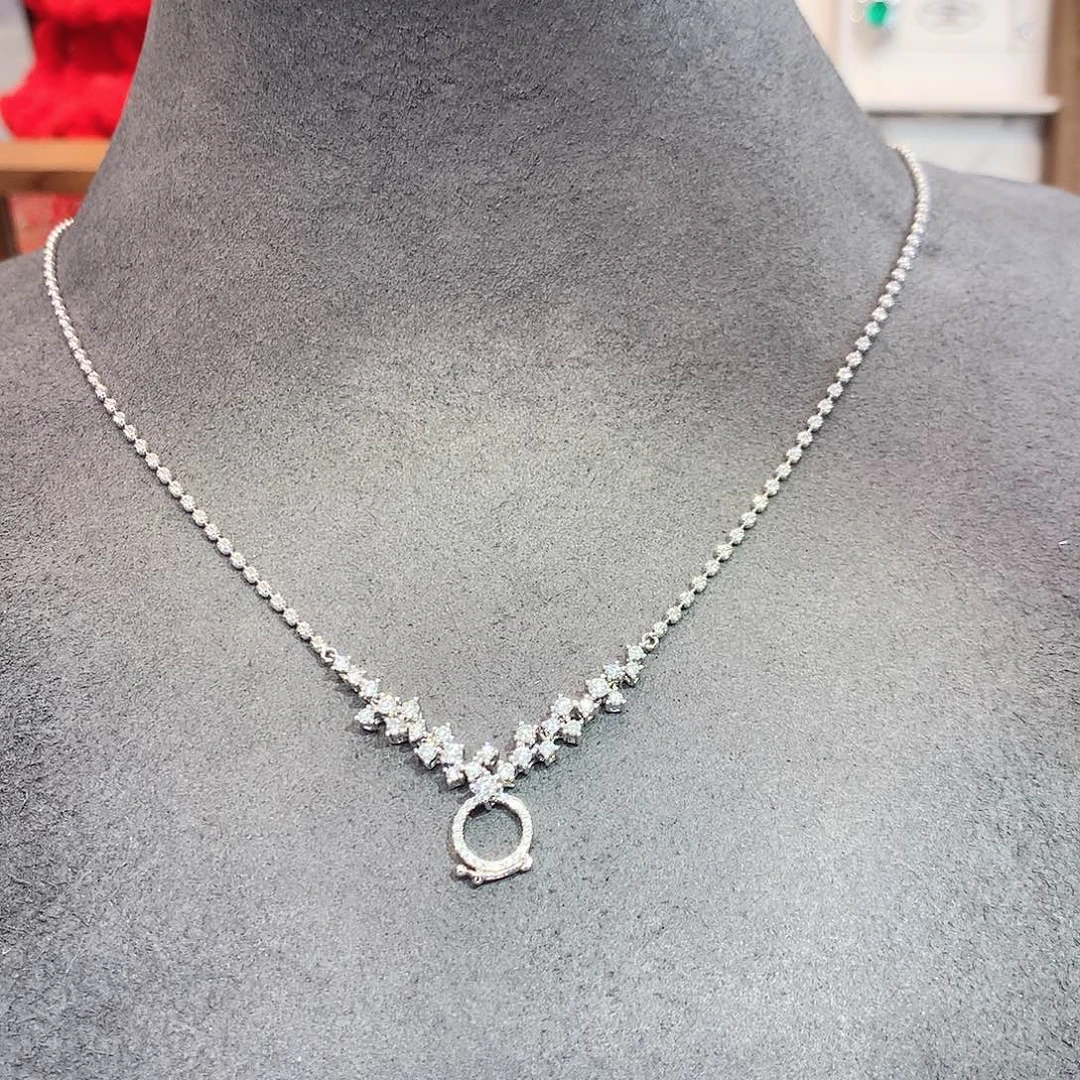 项链18K金镶嵌钻石0.688ct/七天无理由