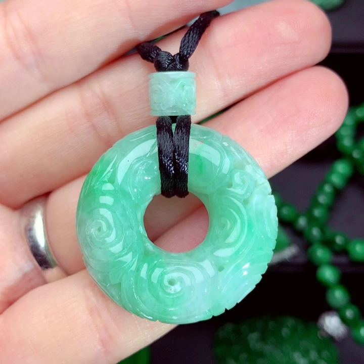 翡翠未镶嵌毛衣链