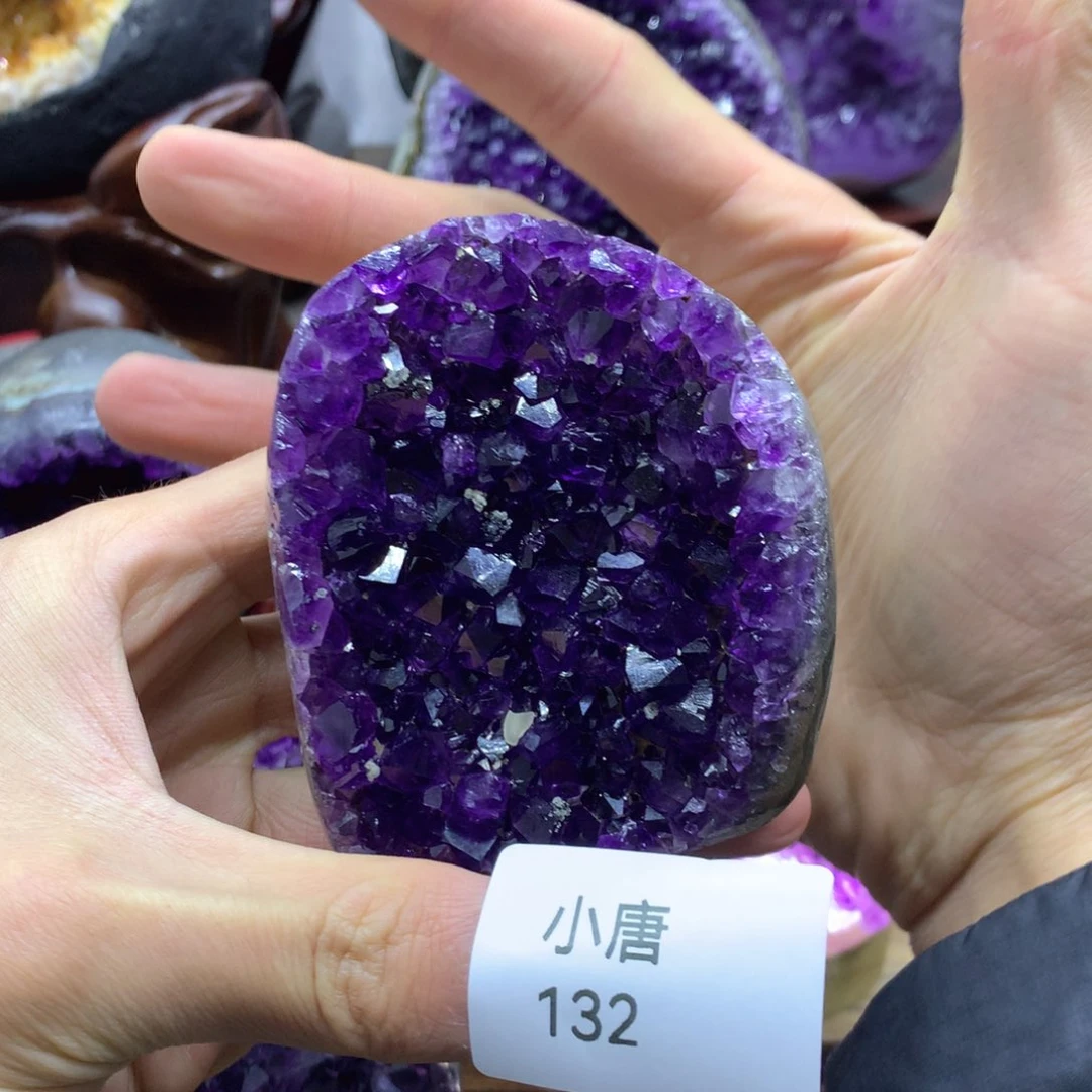 紫晶大型摆件（非配饰）未镶嵌