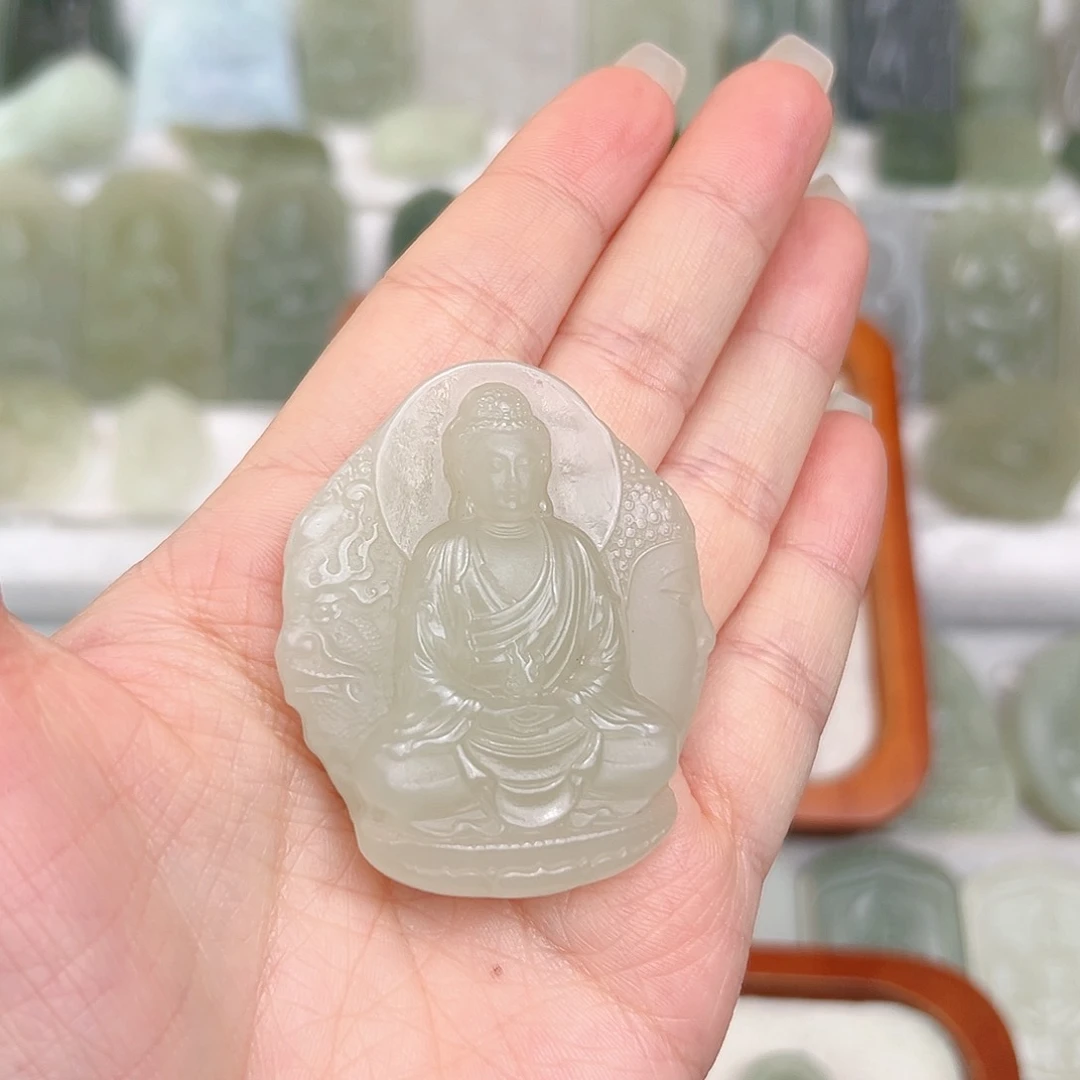 颈饰未镶嵌和田玉佛**照