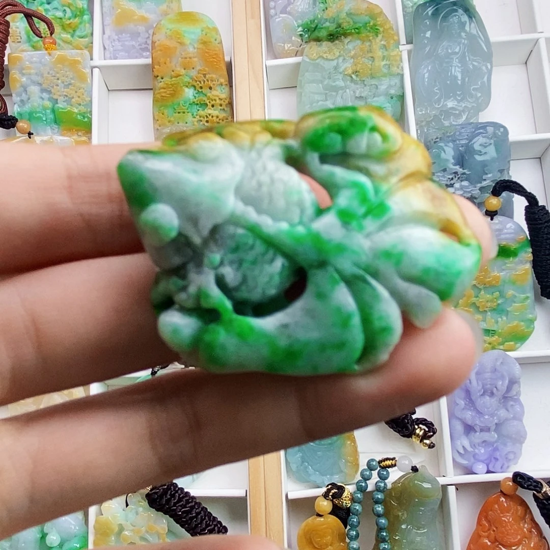 颈饰未镶嵌翡翠翡翠