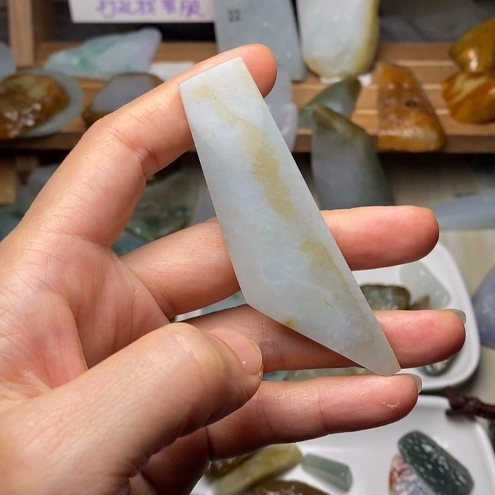 翡翠未镶嵌颈饰天然