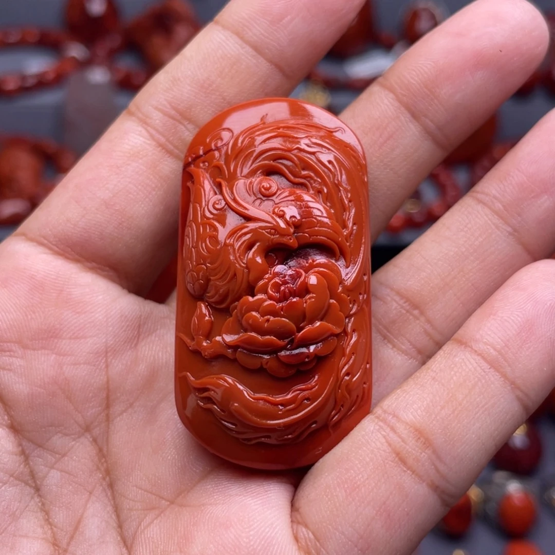 南红玛瑙未镶嵌珠宝奇石凤凰戏牡丹吊坠
