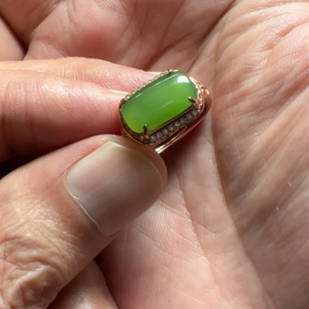 【闪购商品】银S925镶嵌戒指和田玉（碧玉）苏***笛